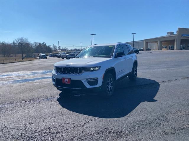 2025 Jeep Grand Cherokee GRAND CHEROKEE LIMITED 4X4