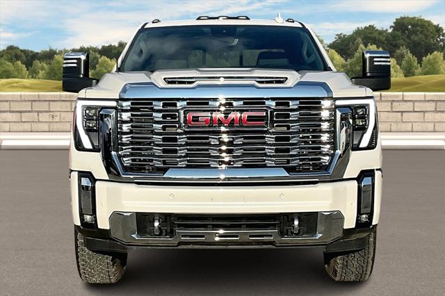 2024 GMC Sierra 2500HD 4WD Crew Cab Standard Bed Denali