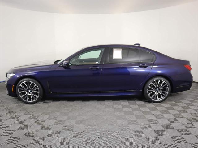 2022 BMW 740 i