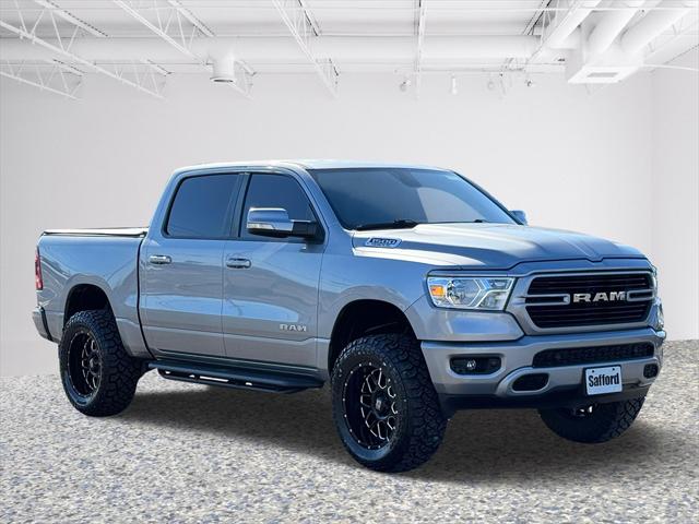 2020 RAM 1500 Big Horn Crew Cab 4x4 57 Box