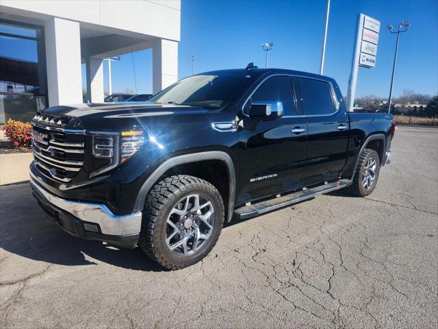 2022 GMC Sierra 1500 4WD Crew Cab Short Box SLT