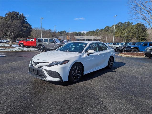 2022 Toyota Camry SE