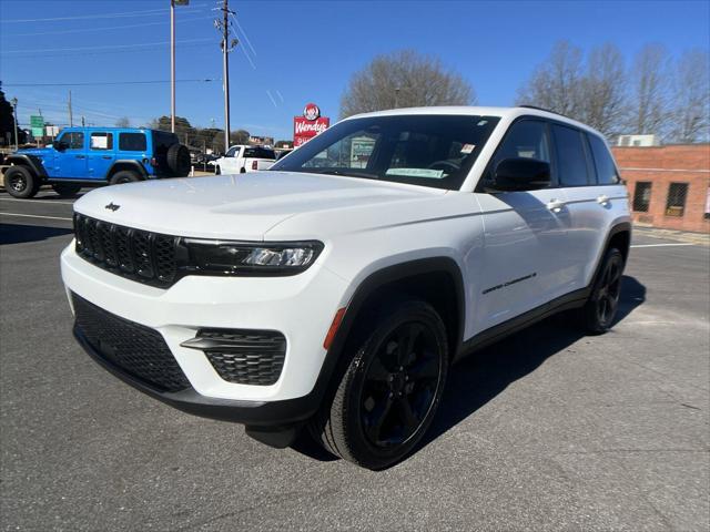 2023 Jeep Grand Cherokee Altitude 4x4