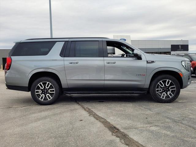 2023 GMC Yukon XL 4WD AT4