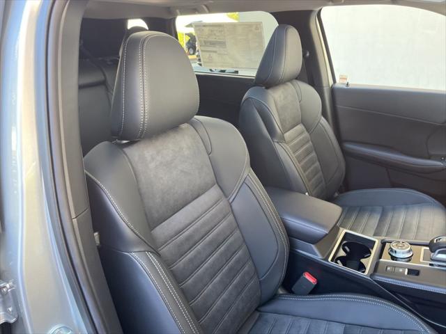 2025 Mitsubishi Outlander PHEV SE S-AWC