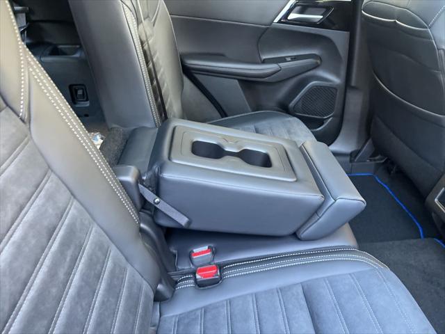 2025 Mitsubishi Outlander PHEV SE S-AWC