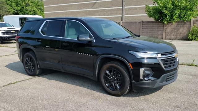 Used 2022 Chevrolet Traverse LS with VIN 1GNERFKW6NJ128400 for sale in Waterford, MI