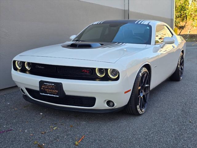 2016 Dodge Challenger R/T Plus Shaker