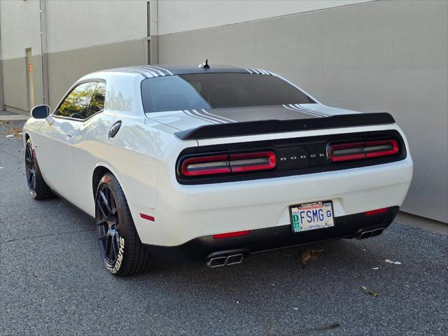 2016 Dodge Challenger R/T Plus Shaker