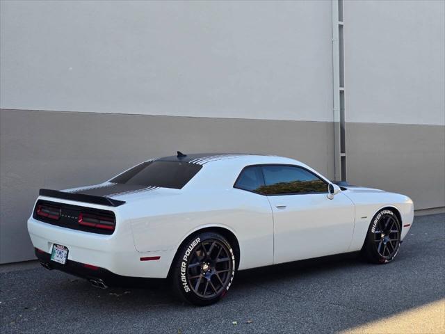 2016 Dodge Challenger R/T Plus Shaker