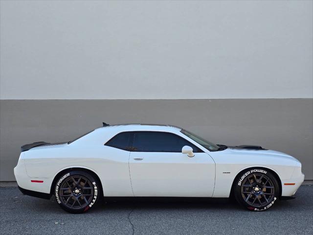 2016 Dodge Challenger R/T Plus Shaker