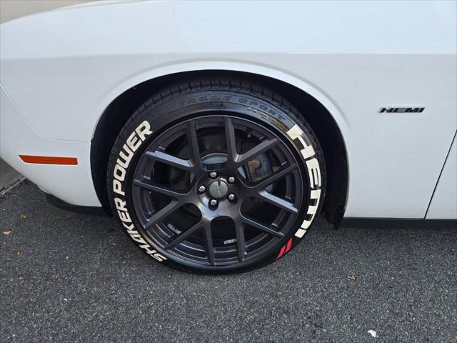 2016 Dodge Challenger R/T Plus Shaker