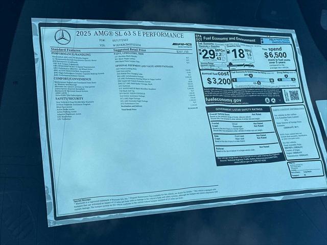 2025 Mercedes-Benz SL AMG SL 63 S E Performance