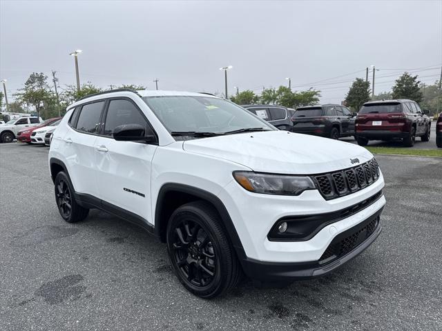 2025 Jeep Compass COMPASS LATITUDE 4X4