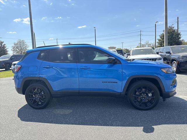 2025 Jeep Compass COMPASS LATITUDE 4X4