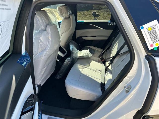 2025 Cadillac iQ Luxury w/1SC