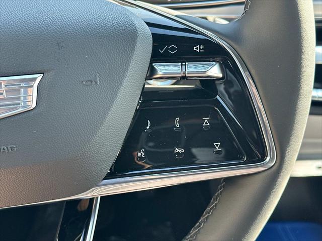 2025 Cadillac iQ Luxury w/1SC