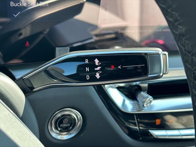 2025 Cadillac iQ Luxury w/1SC