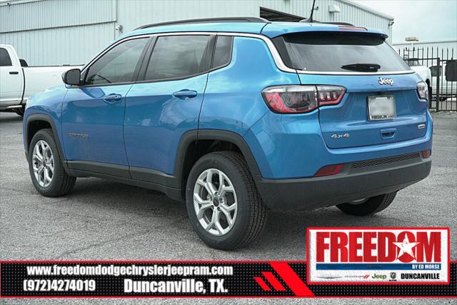 2025 Jeep Compass COMPASS LATITUDE 4X4