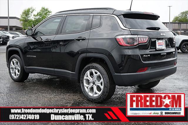2025 Jeep Compass COMPASS LATITUDE 4X4