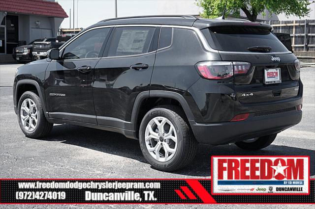2025 Jeep Compass COMPASS LATITUDE 4X4