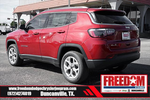 2025 Jeep Compass COMPASS LATITUDE 4X4