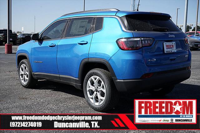 2025 Jeep Compass COMPASS LATITUDE 4X4