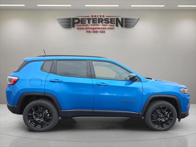 2025 Jeep Compass COMPASS LATITUDE 4X4