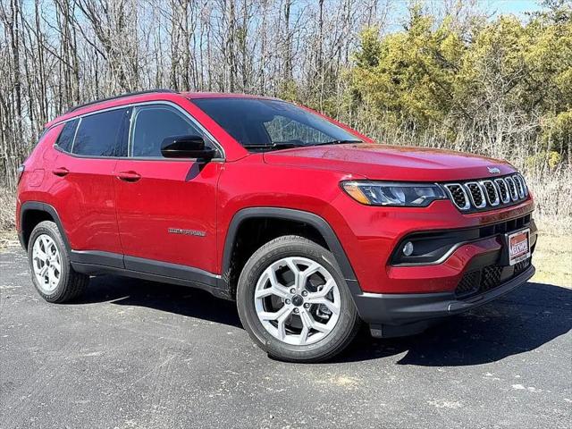 2025 Jeep Compass COMPASS LATITUDE 4X4
