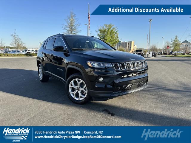 2025 Jeep Compass COMPASS LATITUDE 4X4
