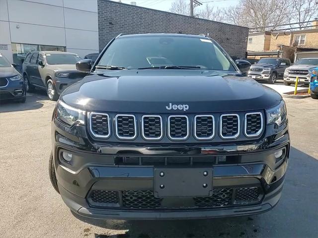 2025 Jeep Compass COMPASS LATITUDE 4X4