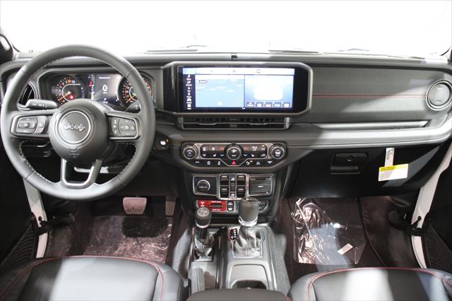 2025 Jeep Gladiator GLADIATOR RUBICON X 4X4