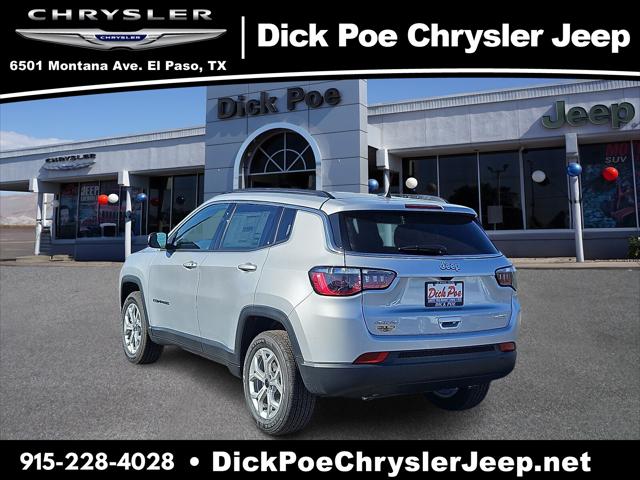 2025 Jeep Compass COMPASS LATITUDE 4X4