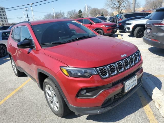 2025 Jeep Compass COMPASS LATITUDE 4X4