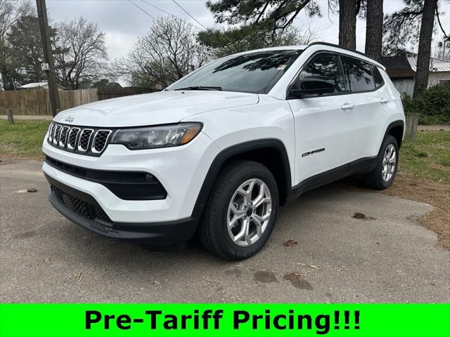 2025 Jeep Compass COMPASS LATITUDE 4X4