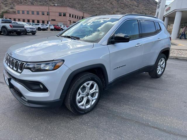 2025 Jeep Compass COMPASS LATITUDE 4X4 2025 Jeep Compass COMPASS LATITUDE 4X4