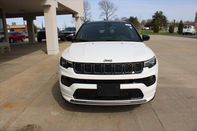 2025 Jeep Compass COMPASS LIMITED 4X4