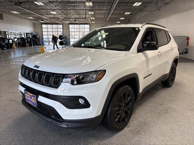 2025 Jeep Compass COMPASS LATITUDE 4X4