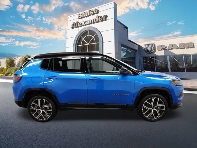 2025 Jeep Compass COMPASS LIMITED 4X4
