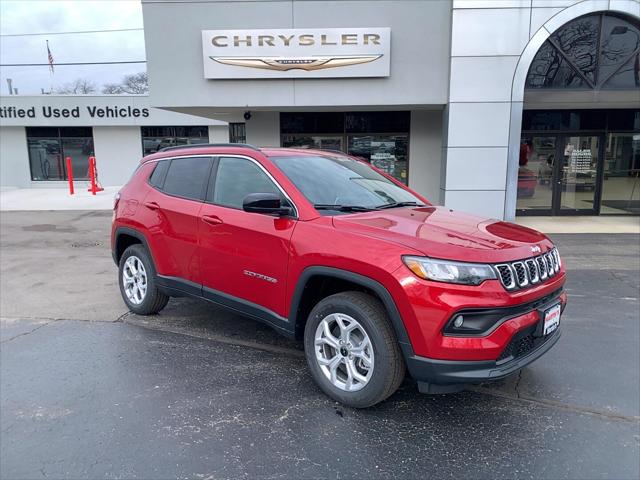 2025 Jeep Compass COMPASS LATITUDE 4X4