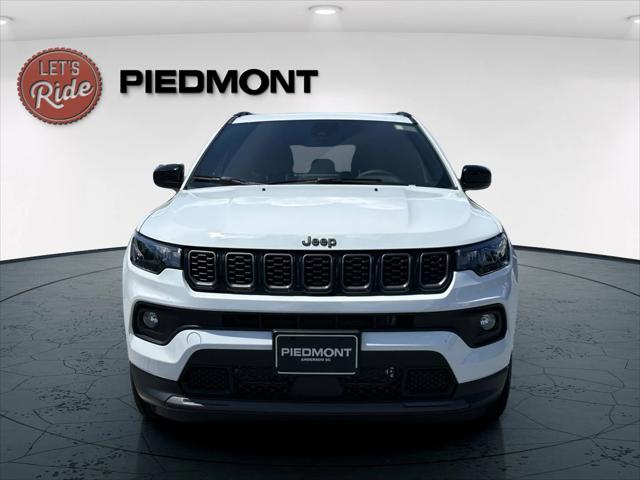 2025 Jeep Compass COMPASS LATITUDE 4X4