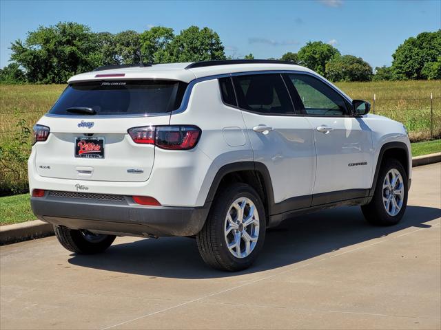 2025 Jeep Compass COMPASS LATITUDE 4X4