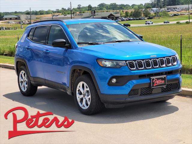 2025 Jeep Compass COMPASS LATITUDE 4X4