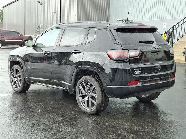 2025 Jeep Compass COMPASS LIMITED 4X4