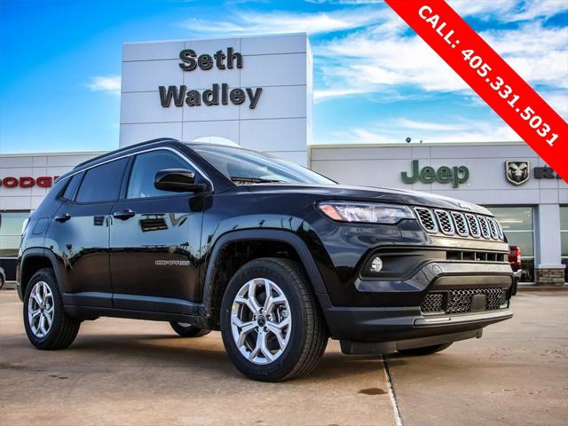 2025 Jeep Compass COMPASS LATITUDE 4X4