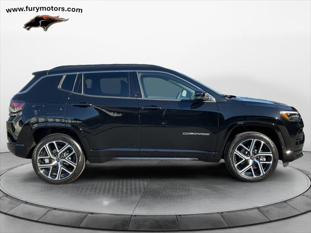 2025 Jeep Compass COMPASS LIMITED 4X4