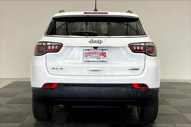 2025 Jeep Compass COMPASS LATITUDE 4X4