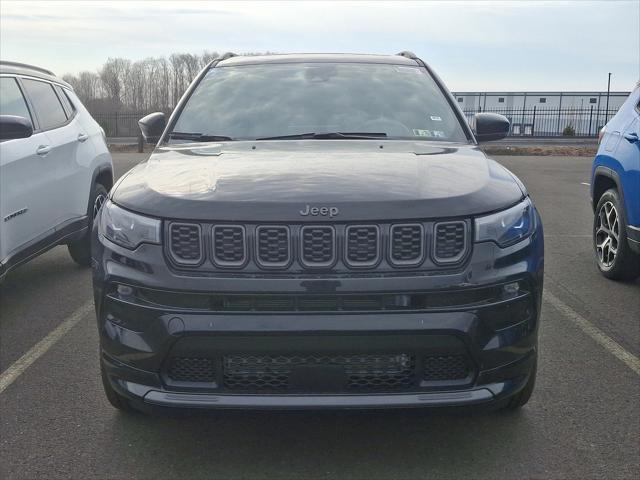 2025 Jeep Compass COMPASS LIMITED 4X4