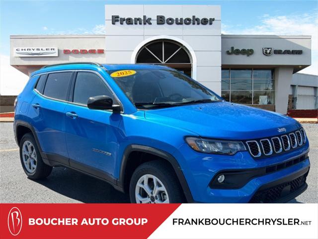 2025 Jeep Compass COMPASS LATITUDE 4X4