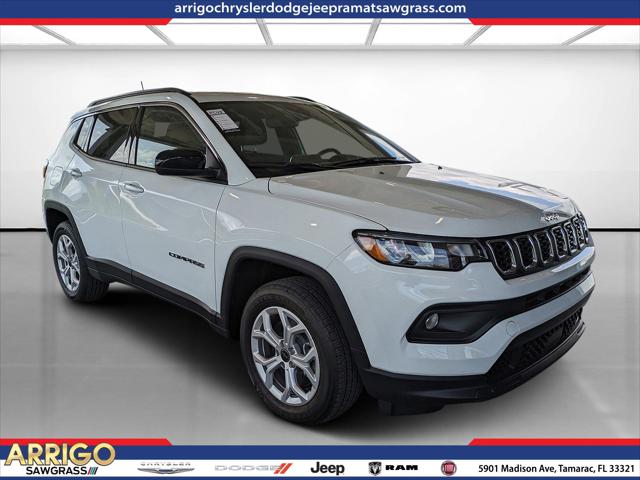 2025 Jeep Compass COMPASS LATITUDE 4X4